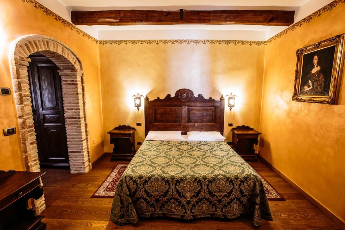 Hotel Guerrinuccio Celano Eksteriør billede